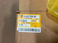 Cat 3879428 fuel injector - afbeelding 3 van  3