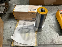 Cat 8d-4766 threaded spacing standoff (2x) - afbeelding 1 van  2