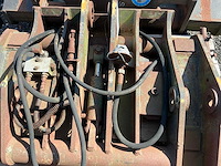 Cat 928 snelwissel shovel - afbeelding 4 van  4