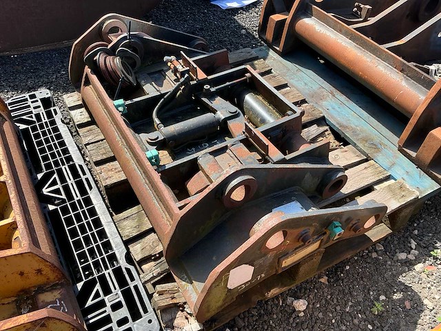 Cat 928 snelwissel shovel - afbeelding 3 van  4