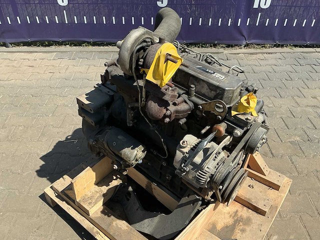 Cat c3.4 dieselmotor - afbeelding 6 van  6