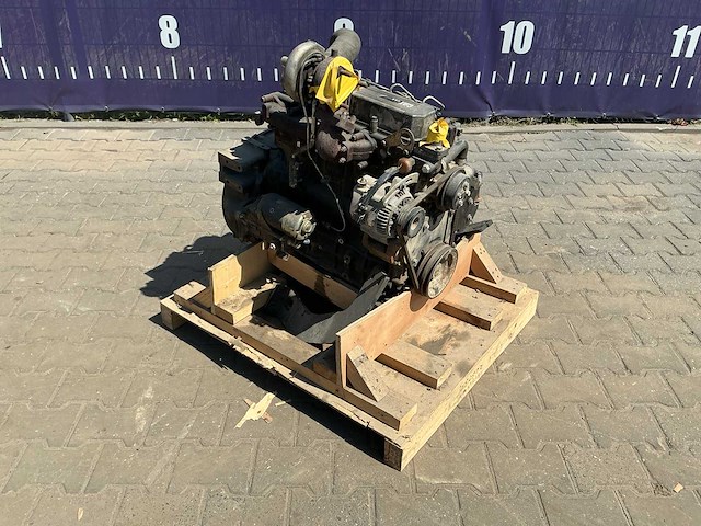 Cat c3.4 dieselmotor - afbeelding 3 van  6