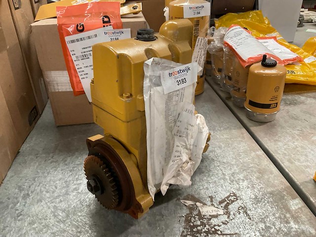 Cat hydraulic pump - afbeelding 2 van  4