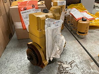 Cat hydraulic pump - afbeelding 2 van  4