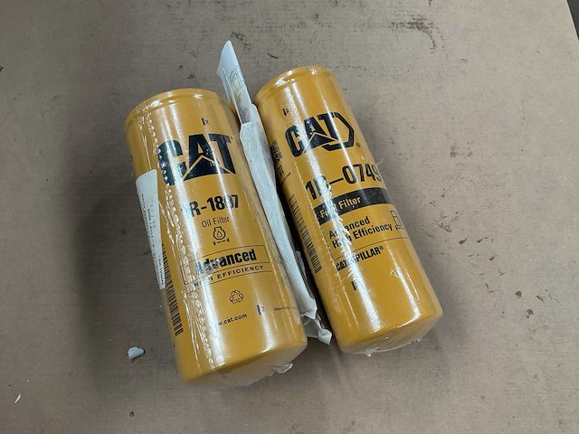 Cat oil filter (2x) - afbeelding 1 van  2