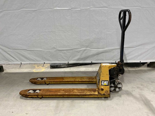 Cat palletwagen - afbeelding 2 van  7