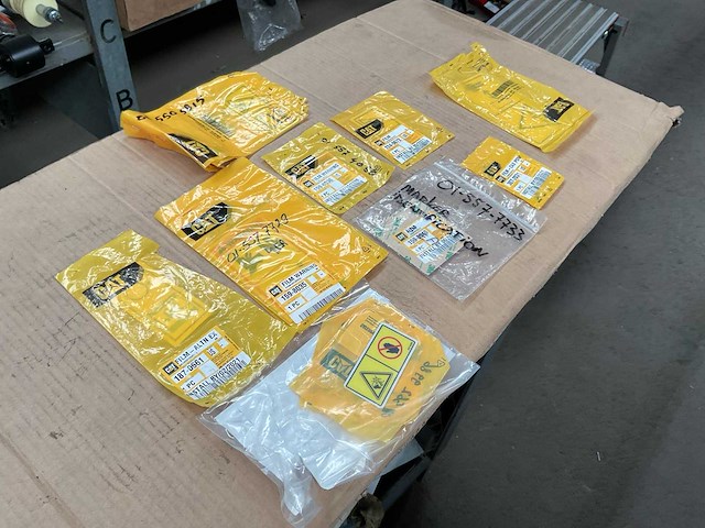 Cat partij waarschuwings stickers - afbeelding 1 van  3