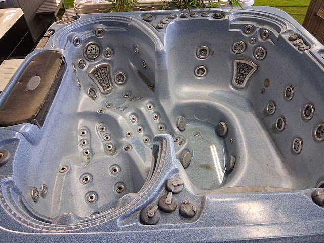 Catalina jacuzzi - afbeelding 5 van  7