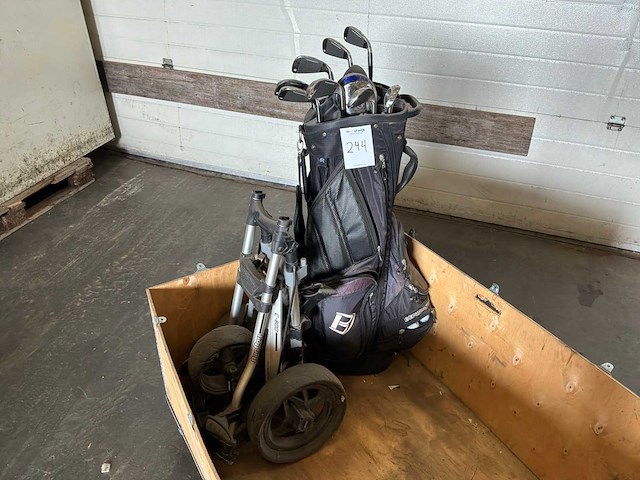 Catalyst golftas met golfclubs - afbeelding 2 van  8