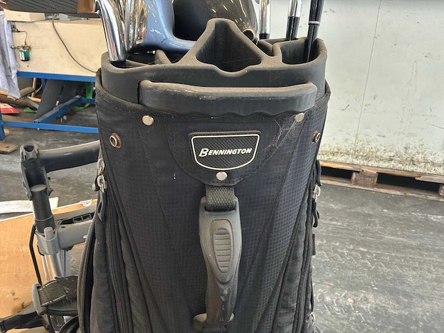 Catalyst golftas met golfclubs - afbeelding 6 van  8
