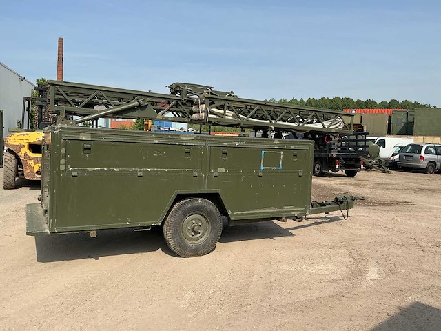 Catapul op aanhanger - afbeelding 5 van  9