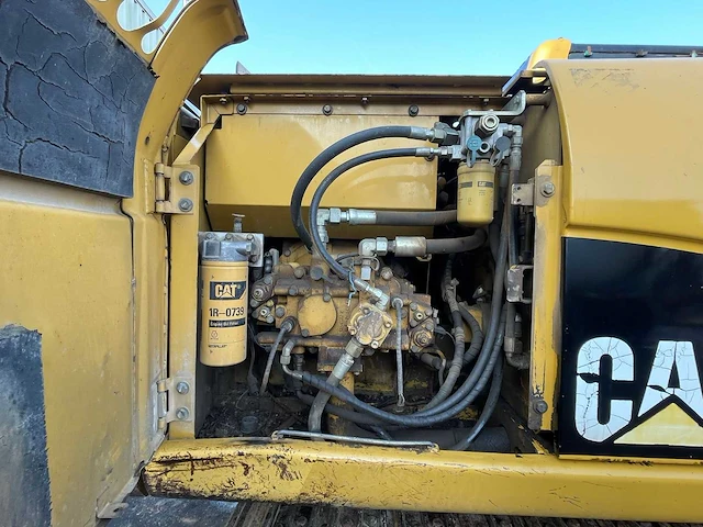 Caterlillar - cat 315c l - rupsgraafmachine - afbeelding 8 van  23