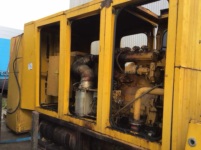 Caterpilar 85 kva lpg noodstroomaggregaat - afbeelding 19 van  30