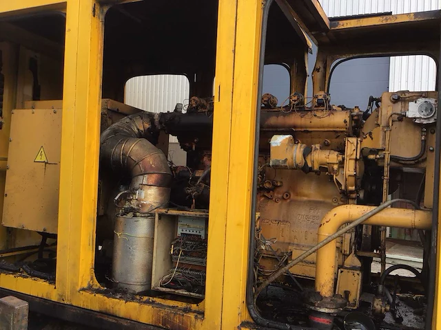 Caterpilar 85 kva lpg noodstroomaggregaat - afbeelding 20 van  30