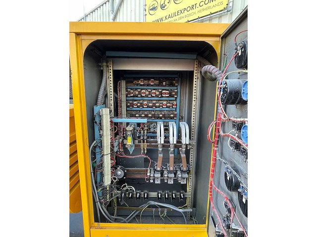 Caterpillar - 165 kva - noodstroomaggregaat - afbeelding 4 van  9