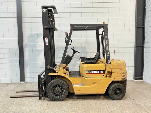 Caterpillar - 1994 - dp25 - vorkheftruck - afbeelding 1 van  17