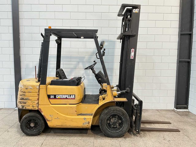 Caterpillar - 1994 - dp25 - vorkheftruck - afbeelding 10 van  17