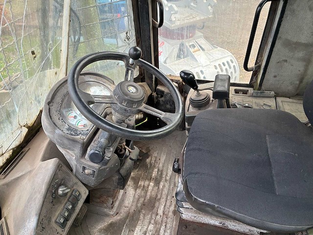 Caterpillar - 2005 - 928g - shovel - afbeelding 4 van  12