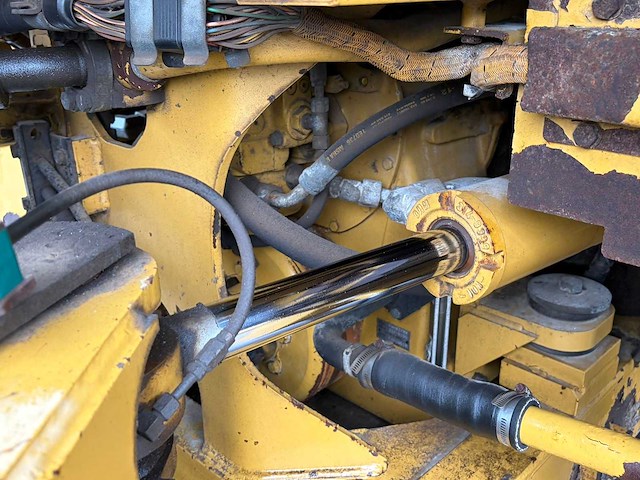 Caterpillar - 2010 - 950h - shovel - afbeelding 12 van  15