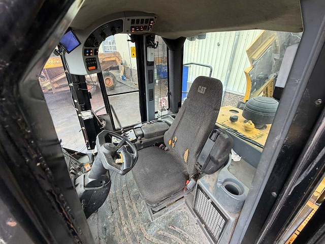 Caterpillar - 2010 - 950h - shovel - afbeelding 9 van  15