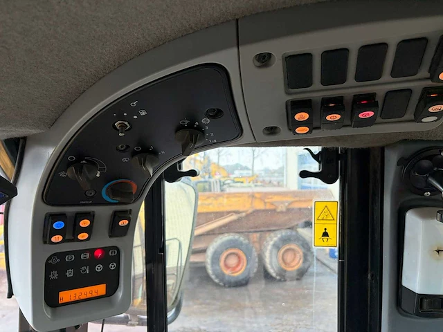 Caterpillar - 2010 - 950h - shovel - afbeelding 7 van  15