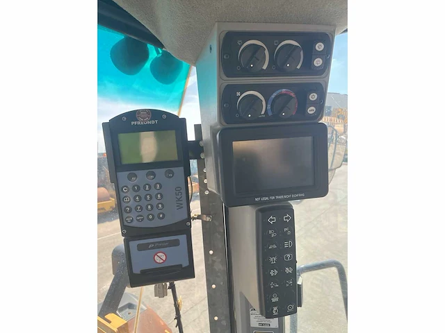 Caterpillar - 2015 - 972mxe - shovel - afbeelding 2 van  13