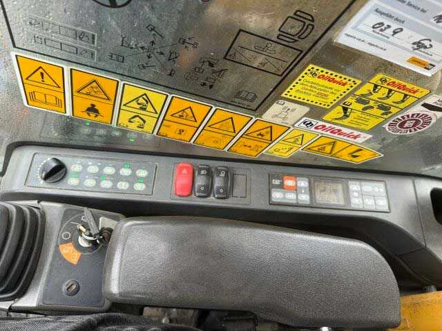 Caterpillar - 2018 - m322f - banden graafmachine - afbeelding 4 van  30