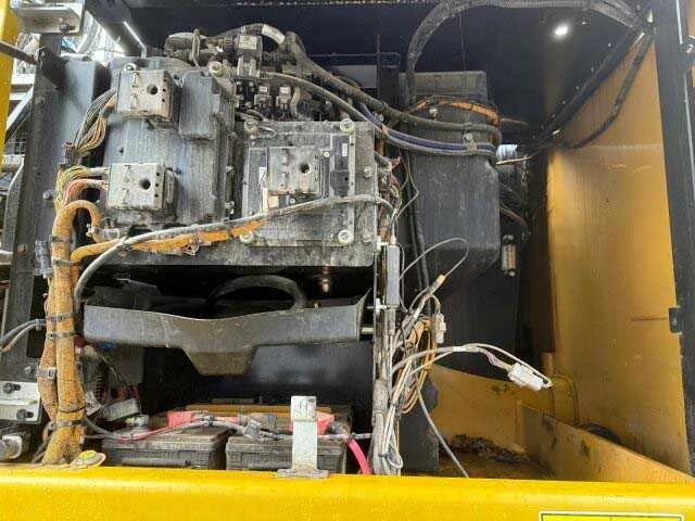 Caterpillar - 2018 - m322f - banden graafmachine - afbeelding 11 van  30