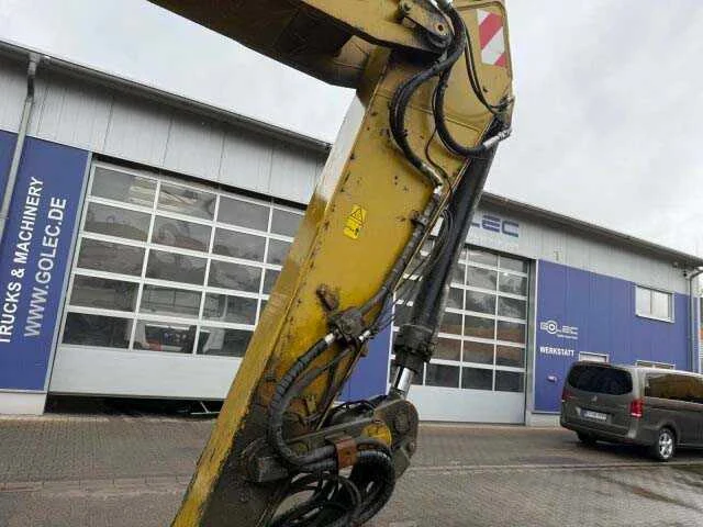 Caterpillar - 2018 - m322f - banden graafmachine - afbeelding 20 van  30