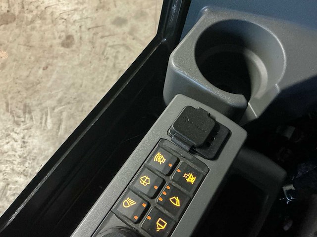 Caterpillar - 2019 - 301.8 - minigraafmachine - afbeelding 2 van  23