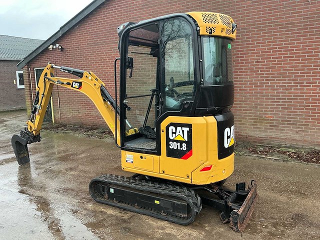 Caterpillar - 2019 - 301.8 - minigraafmachine - afbeelding 12 van  23