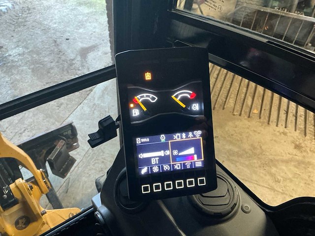 Caterpillar - 2019 - 301.8 - minigraafmachine - afbeelding 21 van  23