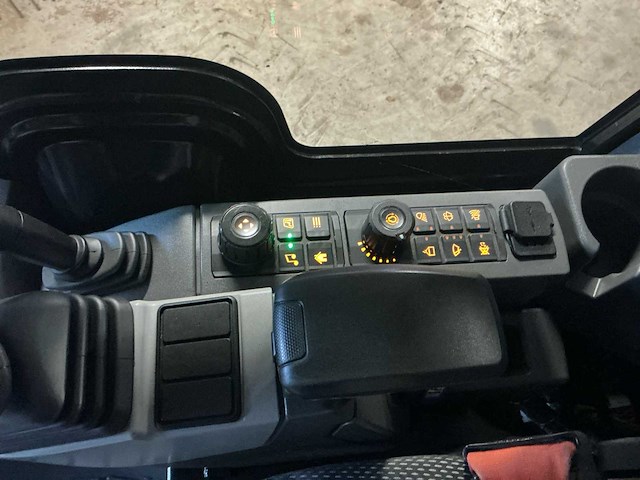 Caterpillar - 2019 - 301.8 - minigraafmachine - afbeelding 23 van  23