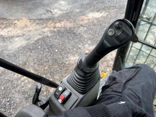 Caterpillar - 2019 - 308 cr - rupsgraafmachine - afbeelding 15 van  28