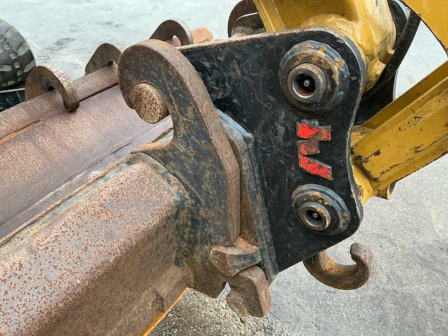 Caterpillar - 2023 - 301.6 - minigraafmachine - afbeelding 14 van  16