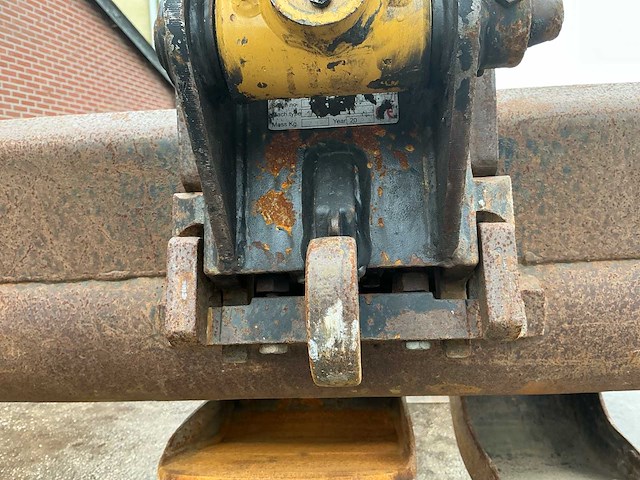 Caterpillar - 2023 - 301.6 - minigraafmachine - afbeelding 15 van  16