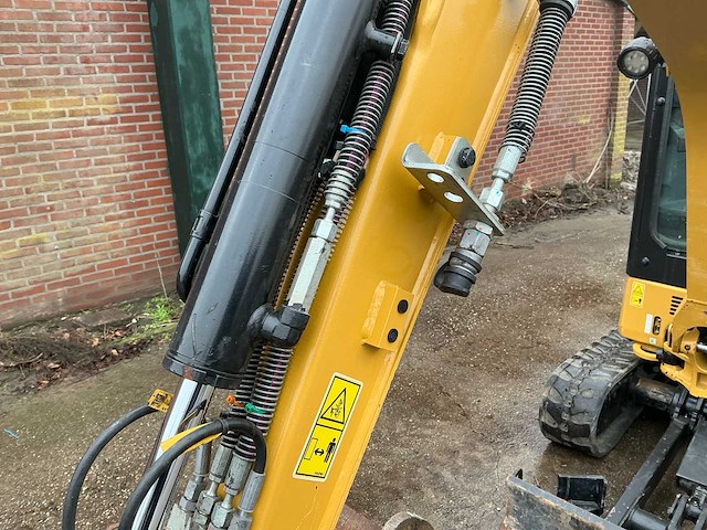 Caterpillar - 2023 - 301.6 - minigraafmachine - afbeelding 16 van  16