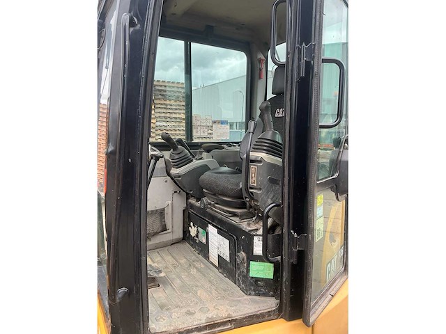 Caterpillar - 305e2 - tracked excavator - 2015 - afbeelding 1 van  2