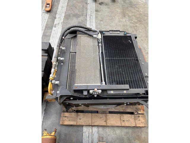 Caterpillar - 938m assen met toebehoren - shovel en wiellader onderdelen - afbeelding 4 van  5