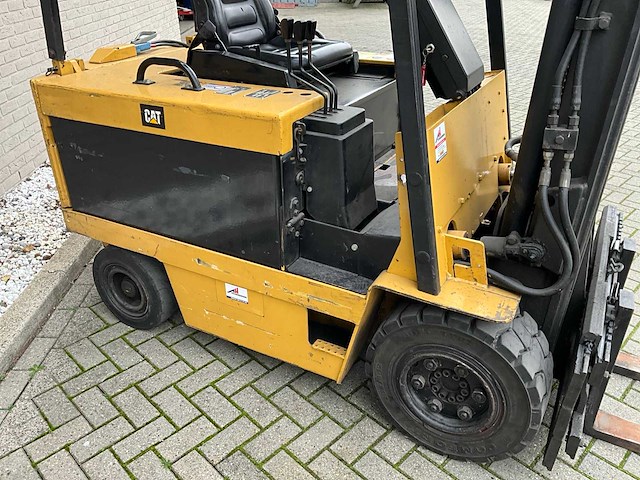 Caterpillar - f50dsa - elektrisch - vorkheftruck - afbeelding 6 van  11