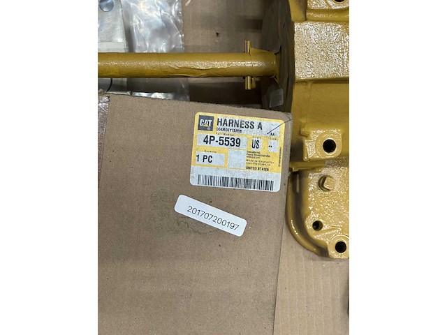 Caterpillar - partij machine-onderdelen & montage-/bevestigingsdelen (o.a. brackets, housings, harnesses) - afbeelding 7 van  9