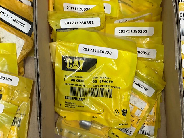 Caterpillar - partij onderdelen - pakkingen & adapters & moeren & service-onderdelen & diverse - afbeelding 8 van  12