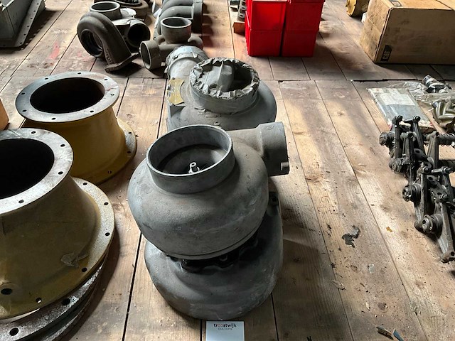 Caterpillar 4hf-857 turbo (2x) - afbeelding 1 van  5