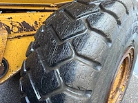 Caterpillar 725 dumper truck - afbeelding 4 van  28