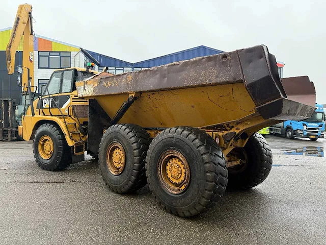 Caterpillar 725 dumper truck - afbeelding 18 van  28