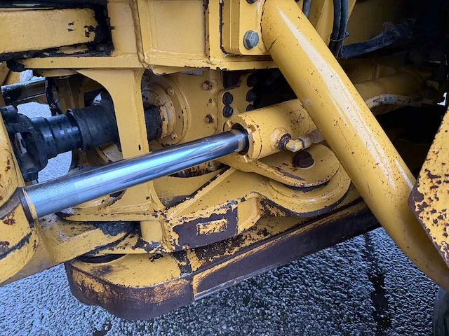 Caterpillar 725 dumper truck - afbeelding 20 van  28