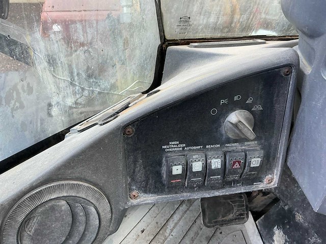 Caterpillar 924g shovel - afbeelding 23 van  43