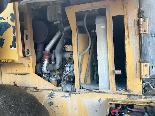 Caterpillar 924g shovel - afbeelding 40 van  50