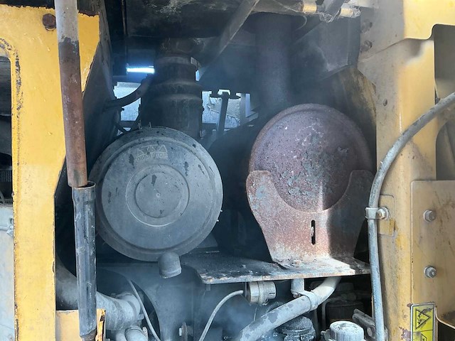 Caterpillar 924g shovel - afbeelding 43 van  50