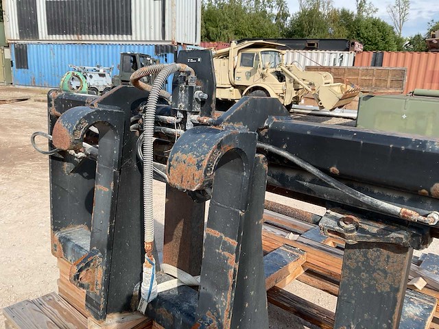 Caterpillar 966g/h vorkenbord - afbeelding 5 van  7